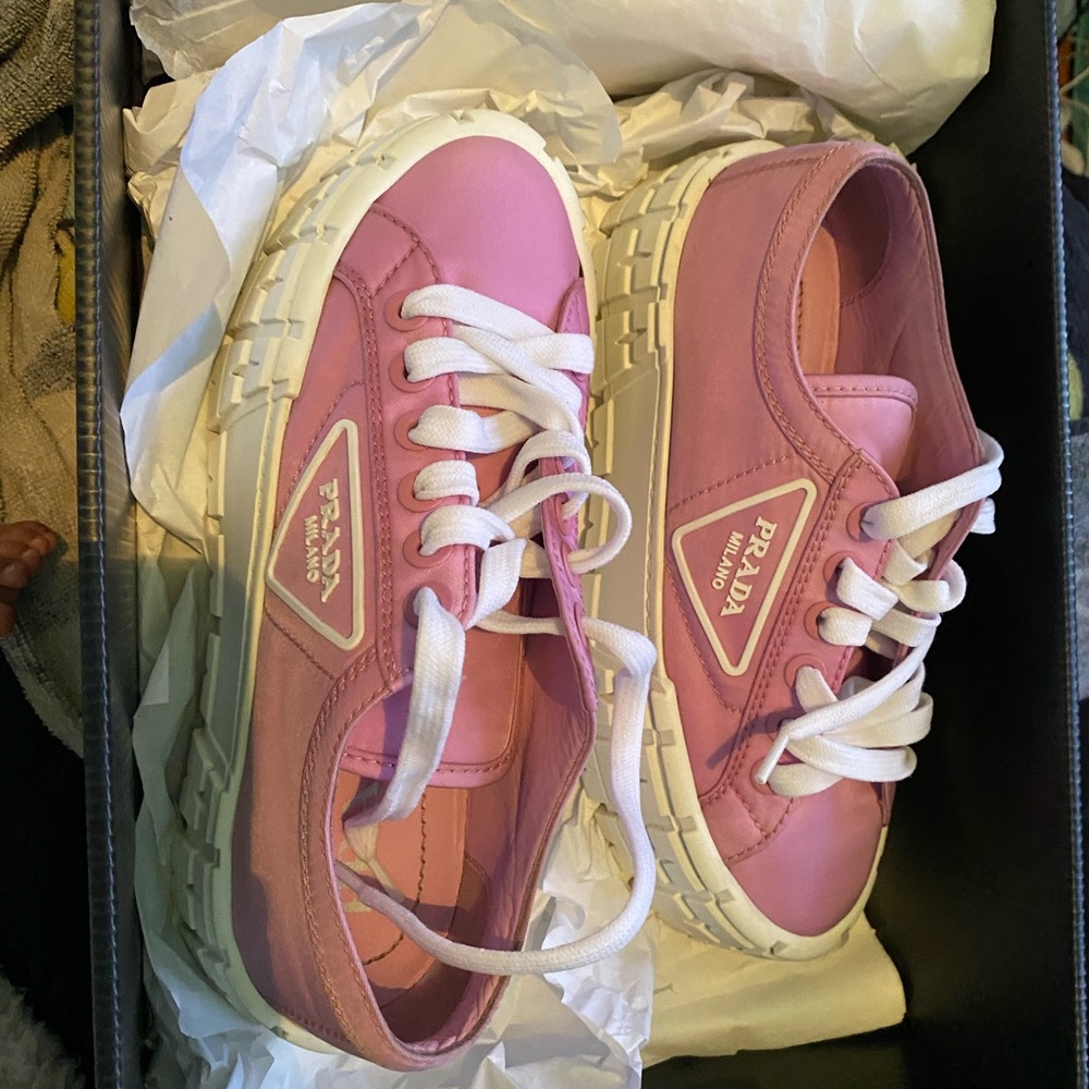 Authentic Prada shoes women’s size 6 - Picture 3 of 8